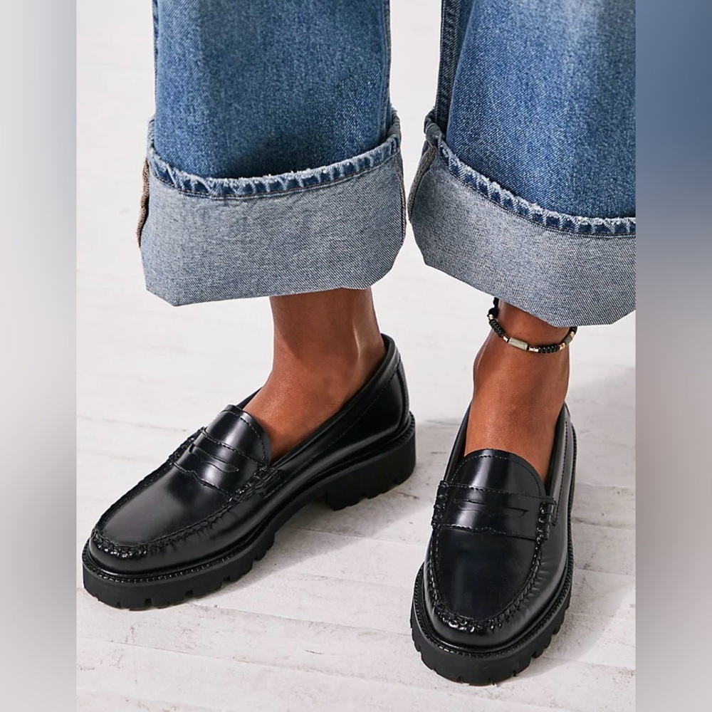 G.H. Bass & Co. Black Leather Loafers - Picture 4 of 13